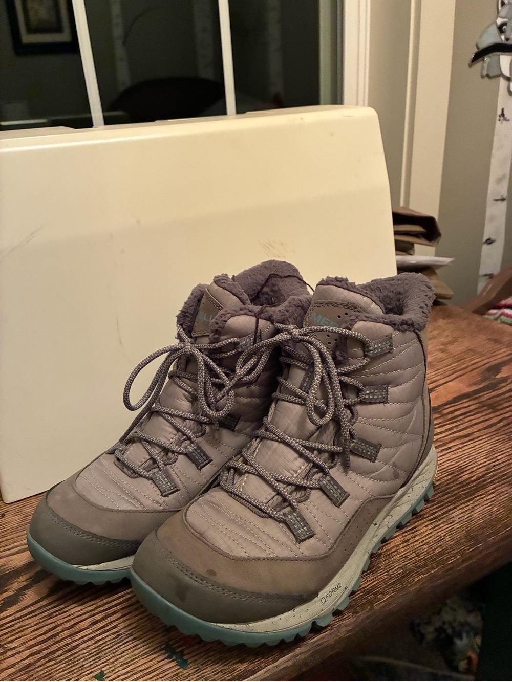 Merrell Women's Gray Quilted Ankle Winter Boots with Fur Collar